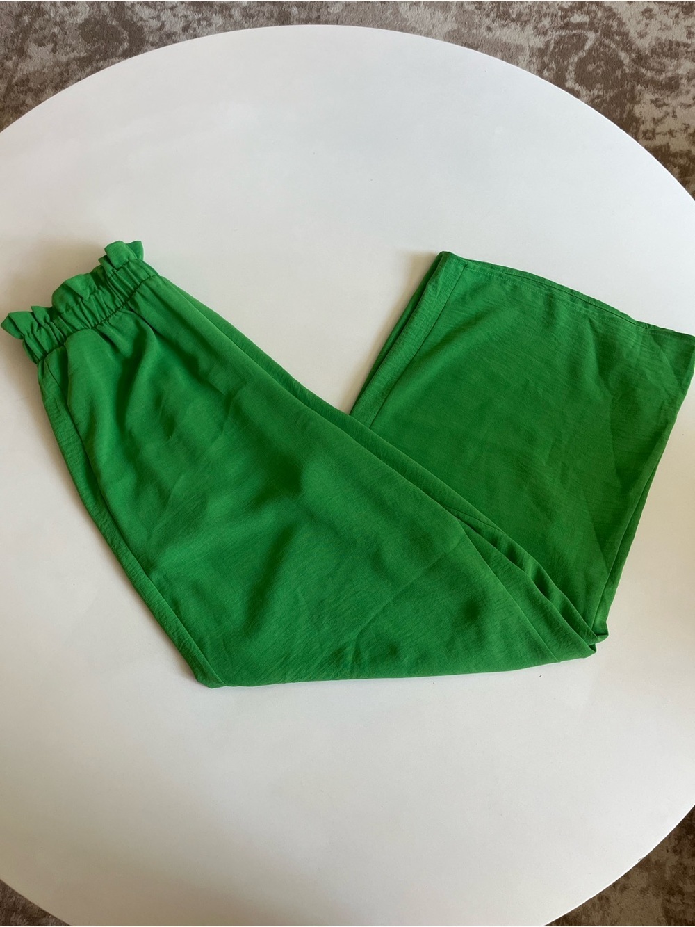 VIERECK Green Elastic Ruffle Waist Wide Leg Pants, Size Medium